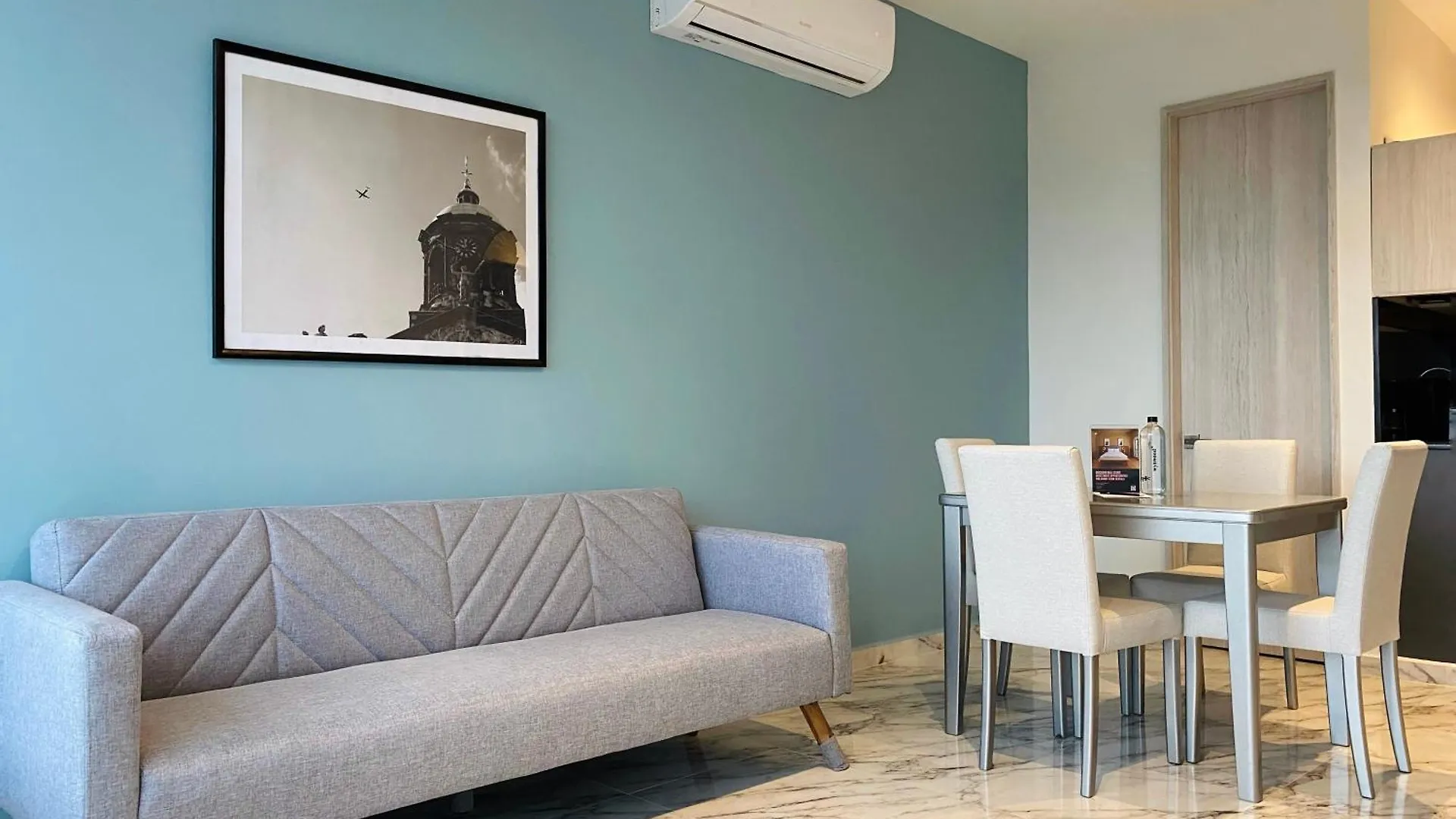 Muralla By Wynwood House Cartagena