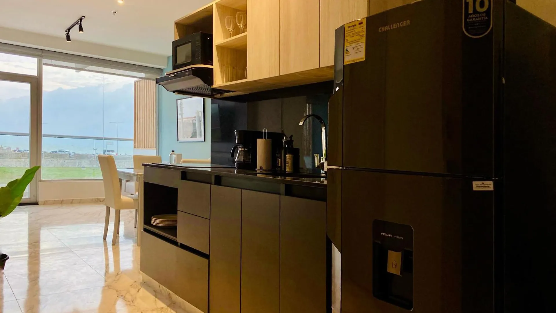 Muralla By Wynwood House Cartagena